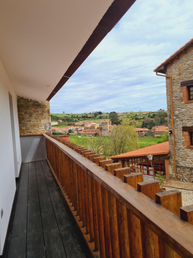 Posada Los Calderones Santillana del Mar Exterior photo