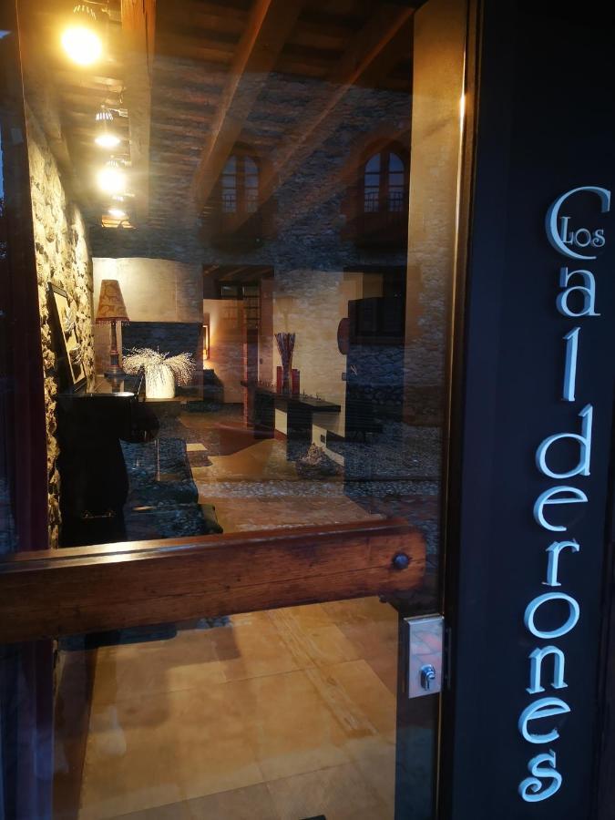 Posada Los Calderones Santillana del Mar Exterior photo